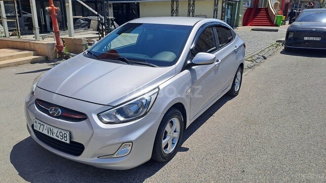 Hyundai Accent-3