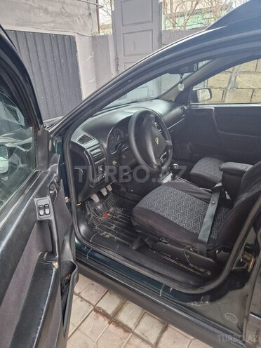 Opel Astra-4