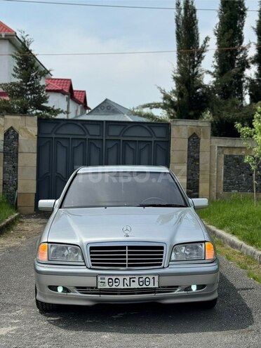 Mercedes C 240-1