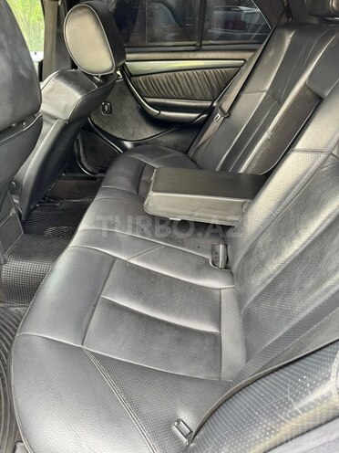 Mercedes C 240-6