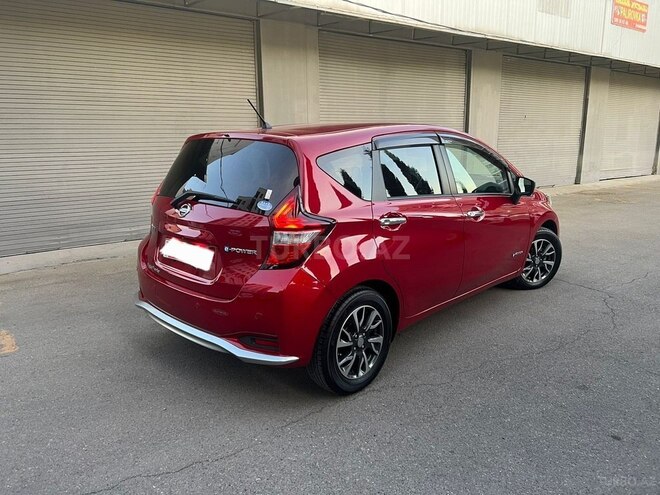 Nissan Note-4