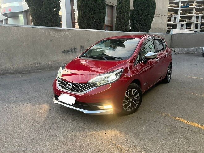 Nissan Note-7