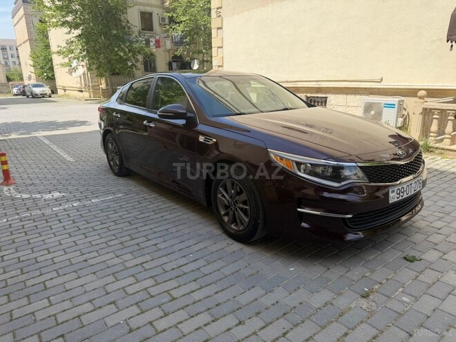 Kia Optima-4