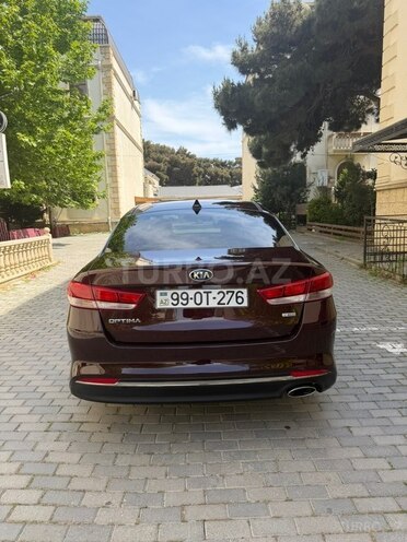 Kia Optima-2