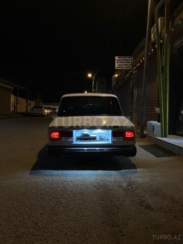LADA (VAZ) 2107-2