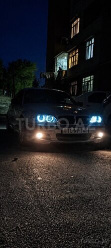 BMW 318-8