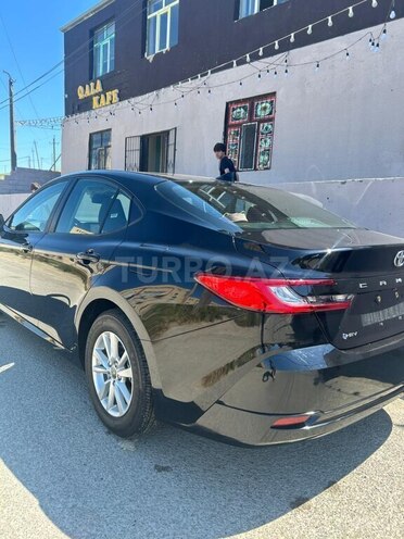 Toyota Camry-6