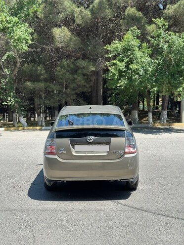 Toyota Prius-6