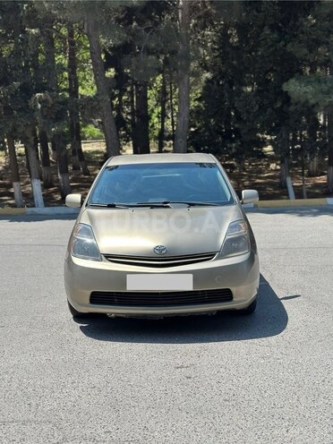 Toyota Prius-3
