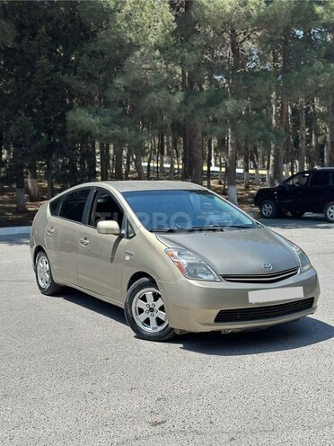 Toyota Prius-1