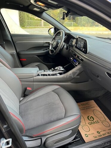 Hyundai Sonata-9