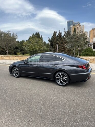 Hyundai Sonata-6