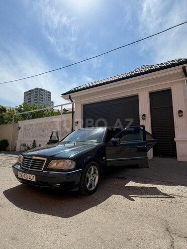 Mercedes C 240-1