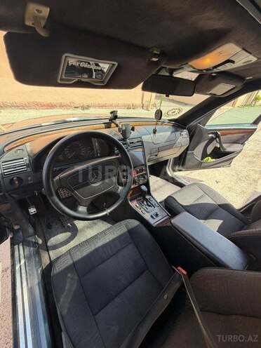 Mercedes C 240-3