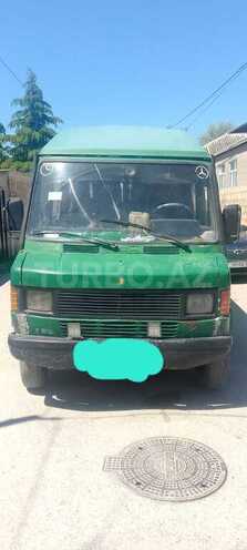 Mercedes 208 D-1