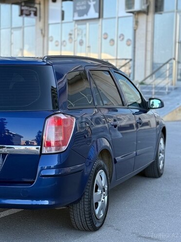 Opel Astra-12