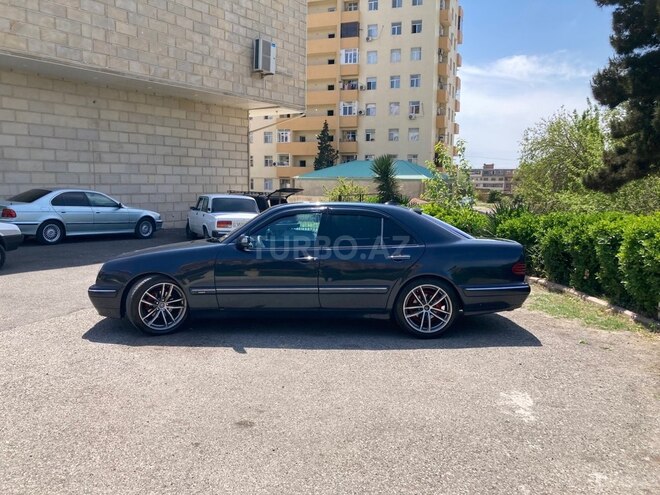 Mercedes E 200-12