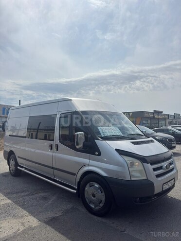 Ford Transit-2
