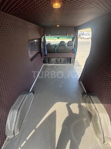 Ford Transit-6