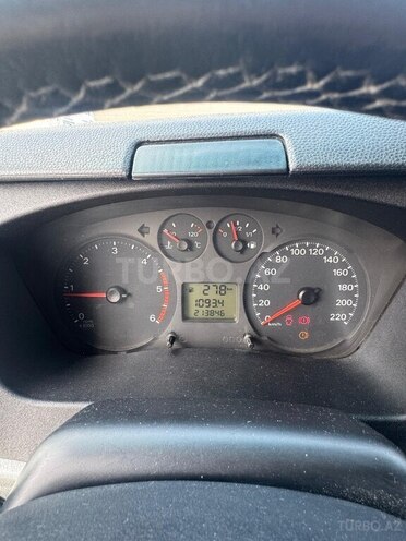 Ford Transit-7