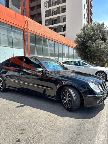 Mercedes E 220-4