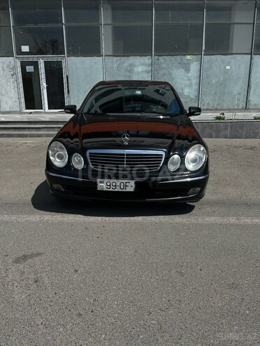 Mercedes E 220-3