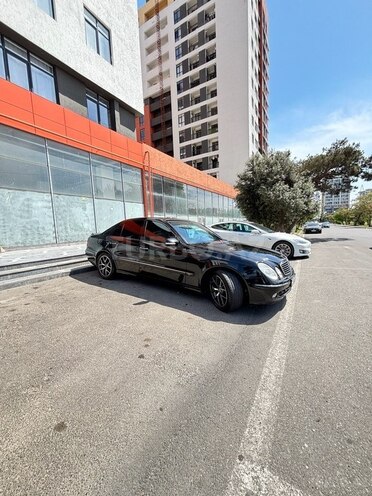 Mercedes E 220-5