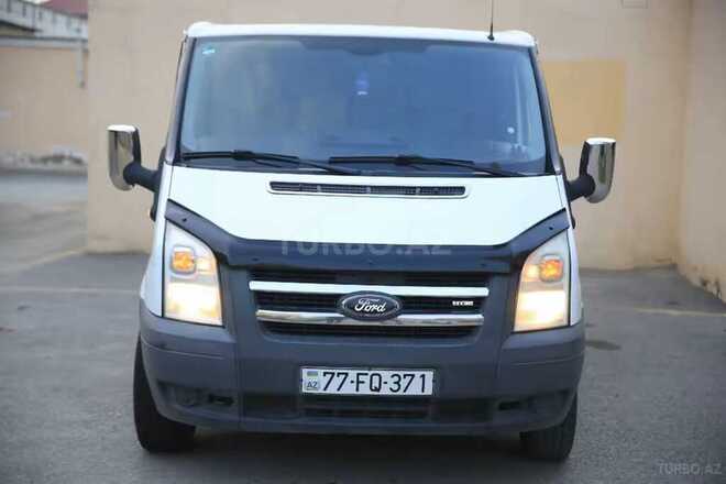 Ford Transit-1