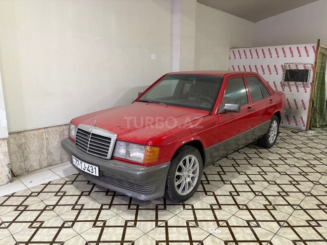 Mercedes 190-1