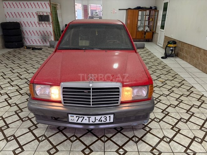 Mercedes 190-4