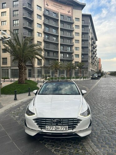 Hyundai Sonata-1