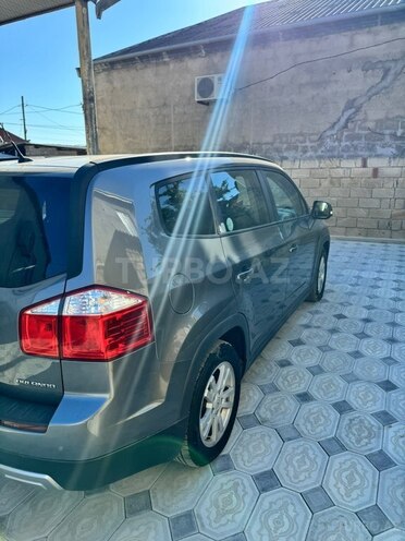 Chevrolet Orlando-6