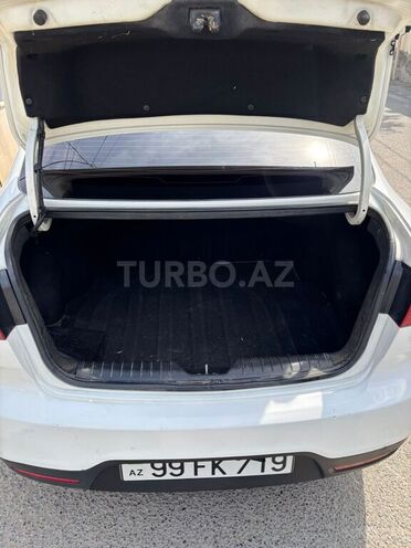Kia Rio-8