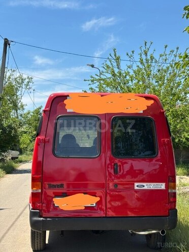 Ford Transit-5