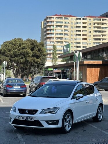 SEAT Leon-1
