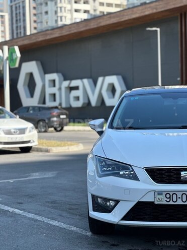 SEAT Leon-2