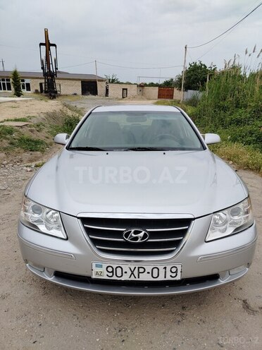 Hyundai Sonata-1