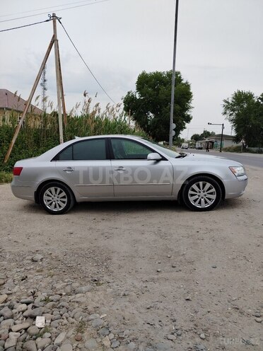 Hyundai Sonata-2