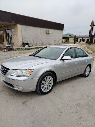 Hyundai Sonata-4
