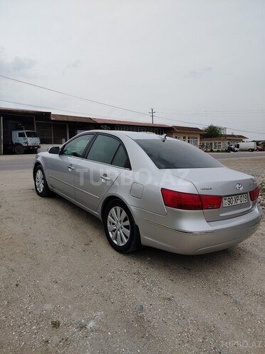 Hyundai Sonata-9