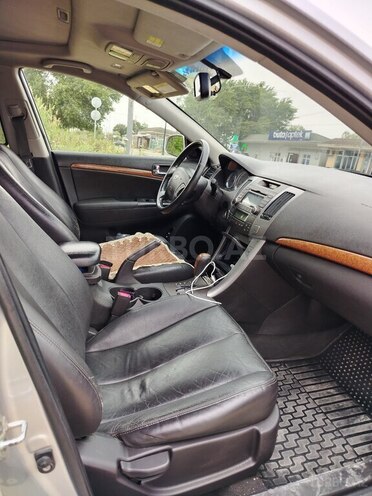Hyundai Sonata-11