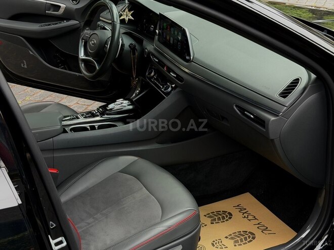 Hyundai Sonata-15