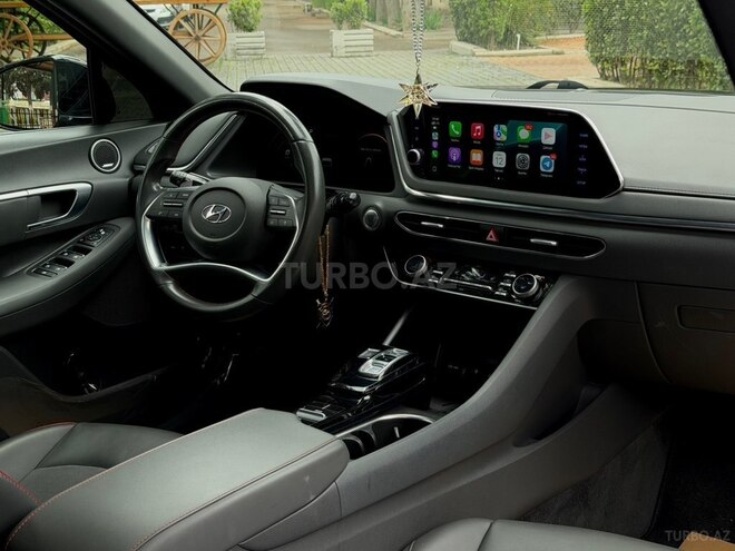 Hyundai Sonata-17