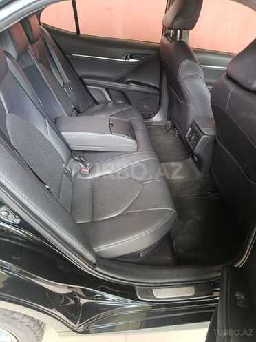 Toyota Camry-12