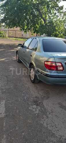 Nissan Sunny-4