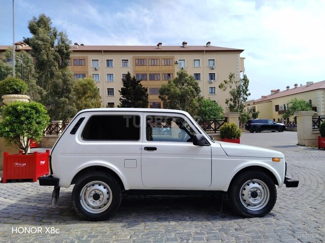 LADA (VAZ) Niva-2