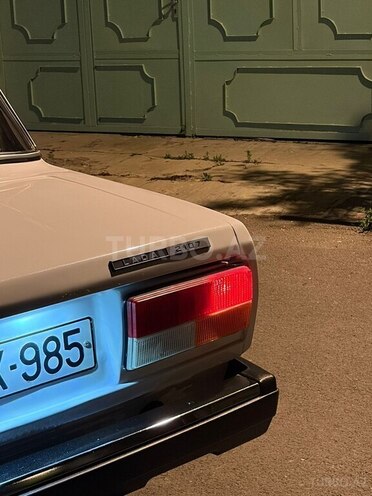 LADA (VAZ) 2107-4