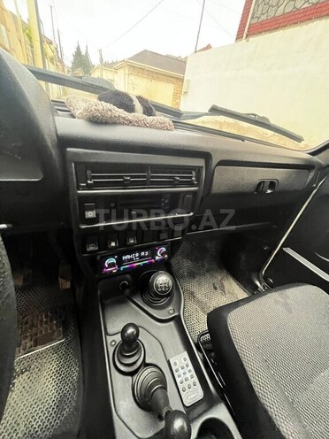 LADA (VAZ) Niva-17
