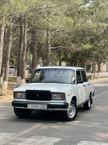 LADA (VAZ) 2107-2