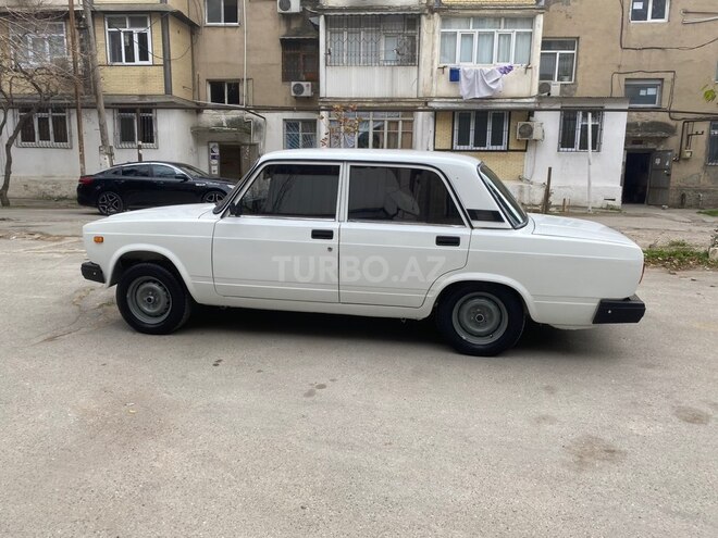 LADA (VAZ) 2107-4